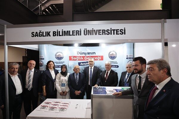 İş Sağlığı ve Güvenliği Haftası dolayısıyla düzenlenen tören, saygı duruşunda