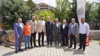 Büyükşehir Belediye Başkanı Dr. Memduh Büyükkılıç, Erciyes'in eteklerindeki Hürmetçi'yi turizmde