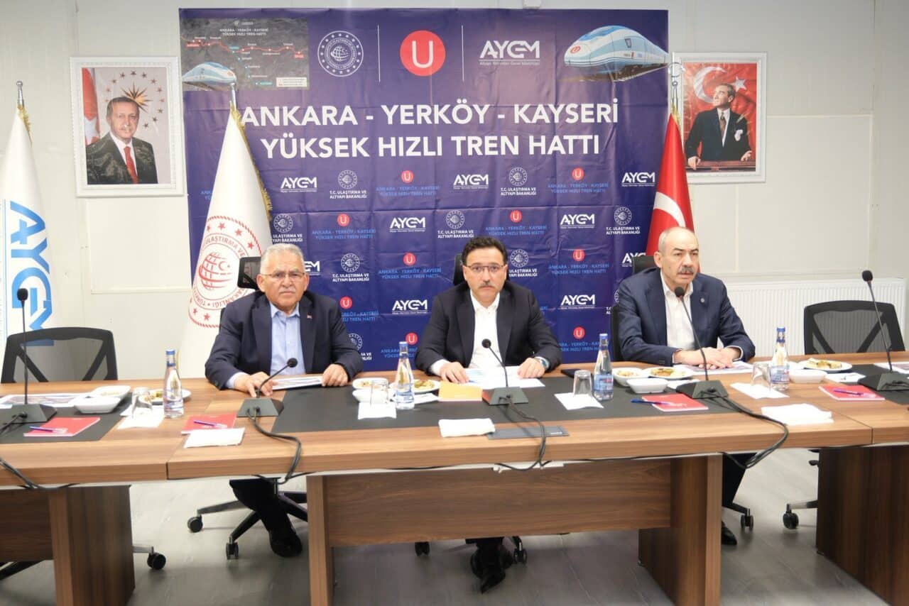 Yozgat Yerköy'deki hızlı tren şantiyesini ziyaret eden Kayseri Valisi Gökmen