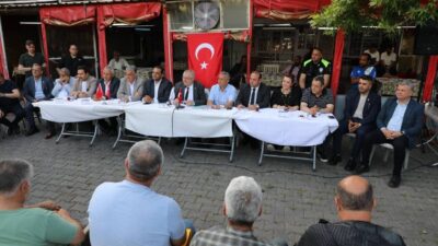 Edremit Belediye Başkanı Mehmet Ertaş, 47 mahallede vatandaşlarla buluşarak sorunları