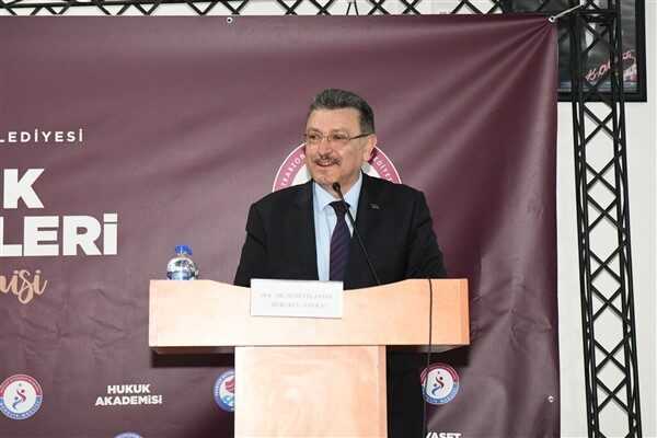 Programda ayrıca; Trabzon Üniversitesi Rektörü Prof. Dr. Emin Aşıkkutlu ve