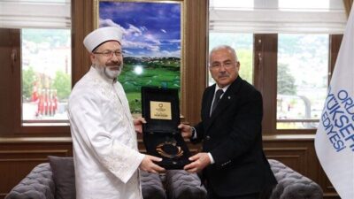 Diyanet İşleri Başkanı Erbaş’ı ağırlamaktan son derece mutlu olduğunu ifade