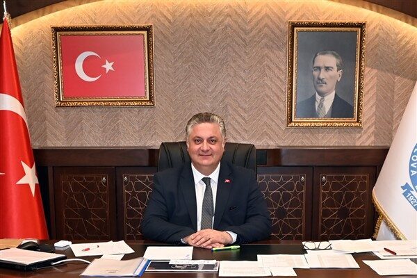Yalova Belediye Başkanı Gürel, toplumların huzur içinde yaşayabilmesi, kurumların güven