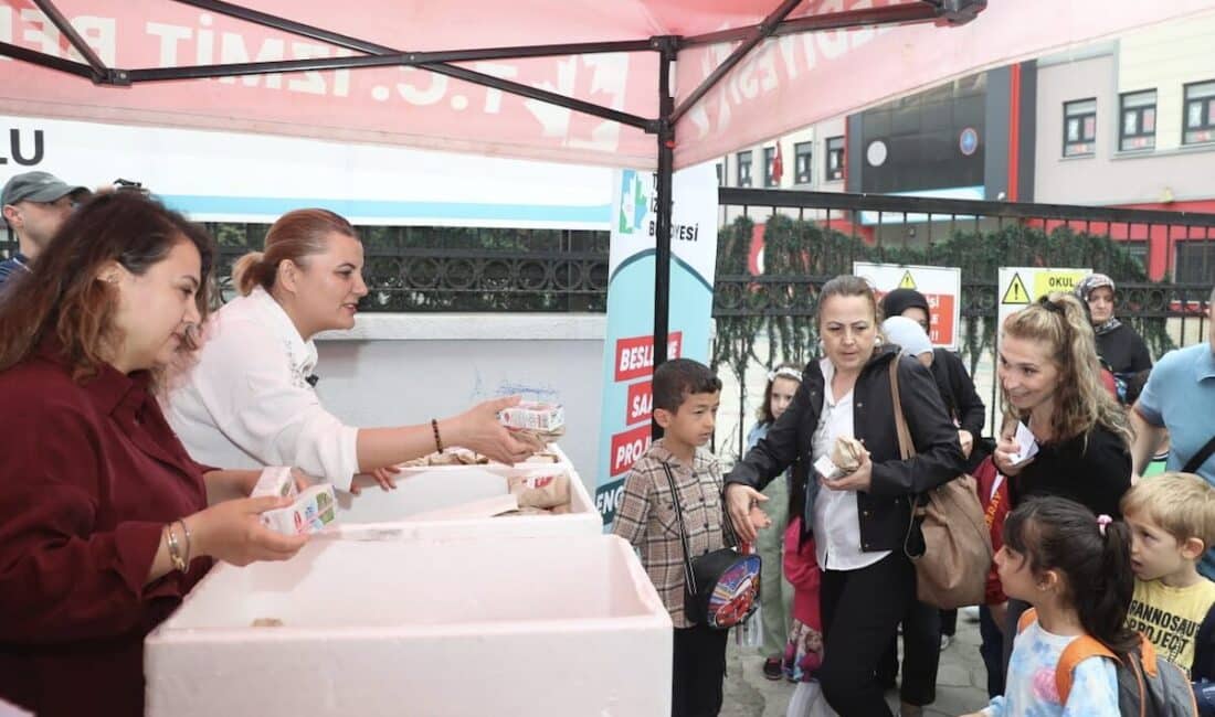 İzmit Belediye Başkanı Fatma Kaplan Hürriyet, Albay İbrahim Karaoğlanoğlu İlkokulu
