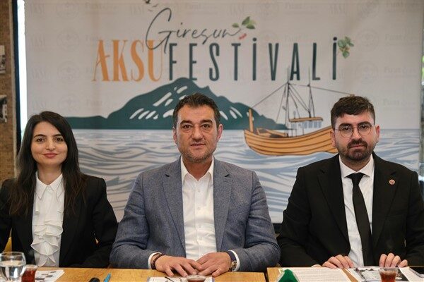 Belediye Başkan Yardımcıları Özer Pazarlı, Mehmet Ali Akten ve Gizem