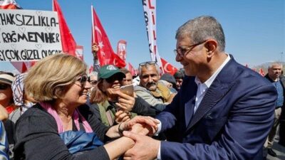 İzmir Büyükşehir Belediye Başkanı Dr. Cemil Tugay, tüm İzmirlileri 19