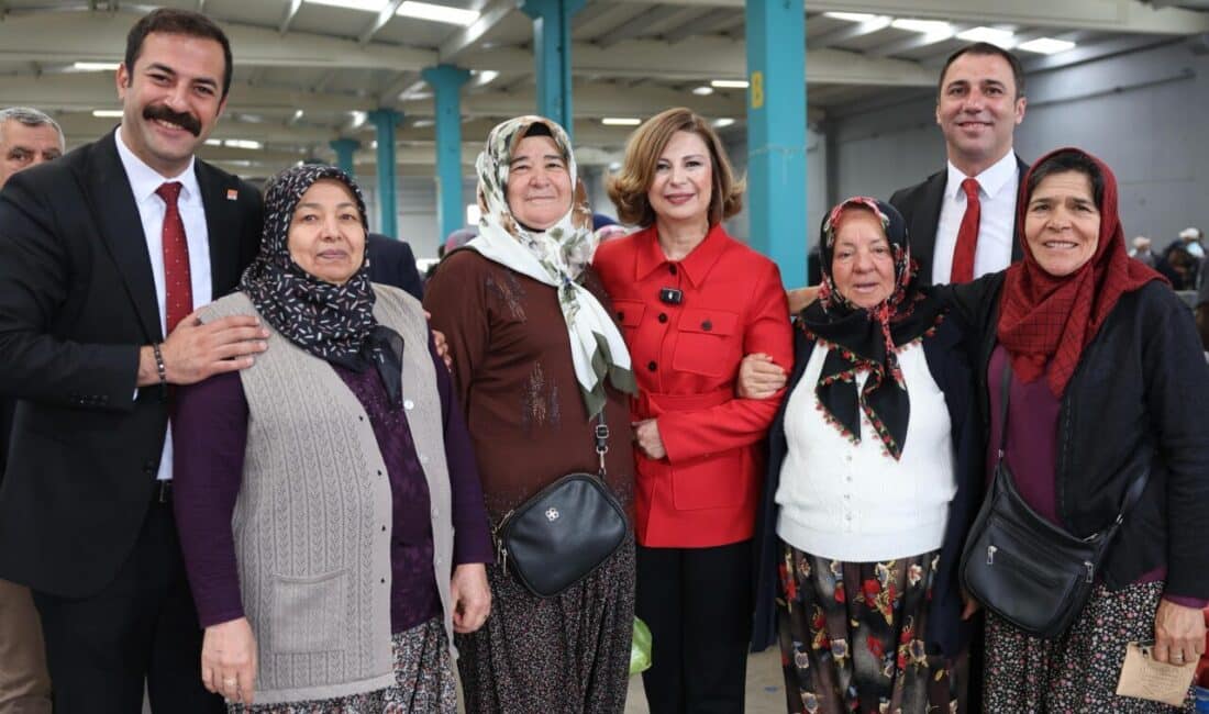 Ziyaret programına Beylikova Belediye binası ile başlayan Büyükşehir Belediye Başkanı