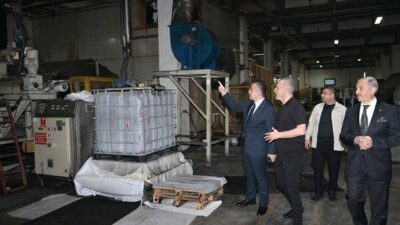 Esenyurt'un güçlü sanayi potansiyeli ve istihdam kapasitesini vurgulayan Aksoy, fabrikaları