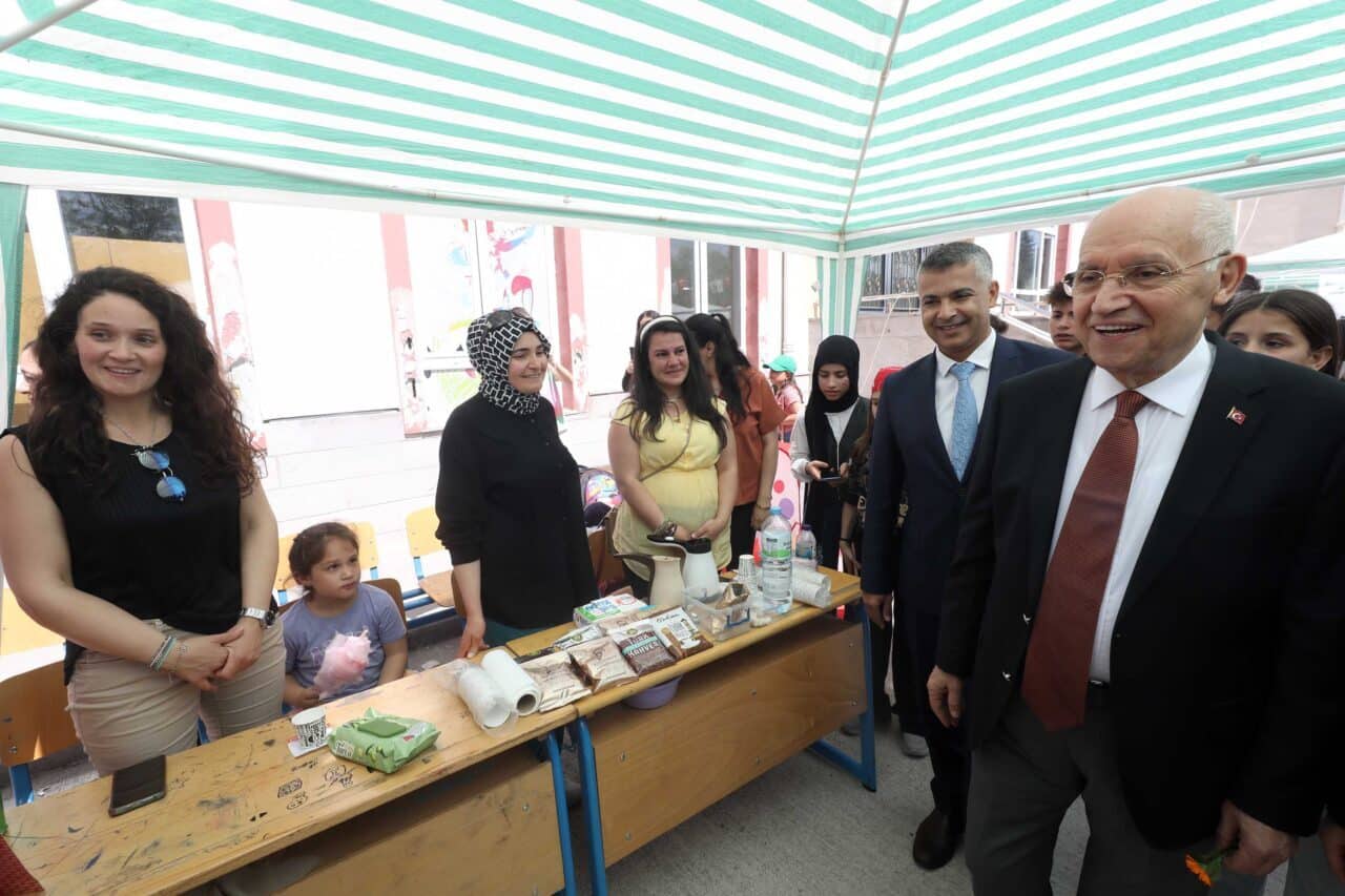 Yenimahalle Belediye Başkanı Fethi Yaşar, Şehit Öğretmen Mehmet Ali Durak