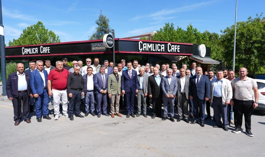 Manisa Büyükşehir Belediye Başkanı Ferdi Zeyrek, toplu taşıma hizmeti veren