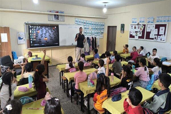 Çocukların dijital bağımlılığı ve sosyal medya risklerine karşı bilinçlendirilmesini hedefleyen