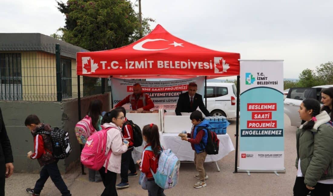 İzmit Belediyesi, Beslenme Saati projesi kapsamında bu sabah Ayazma Mahallesinde