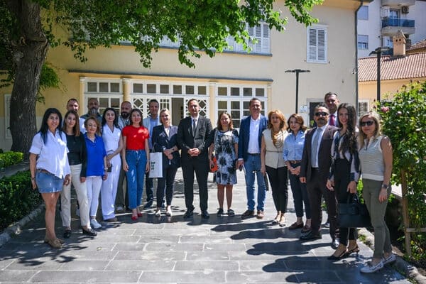 Toplantıya Bornova Belediye Başkanı Ömer Eşki, İzmir Goethe Enstitüsü Müdürü