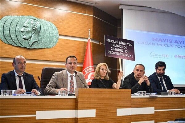 Bornova Belediye Meclisi'nde Kent Konseyi için İhtisas Komisyonu kurulması önergesi