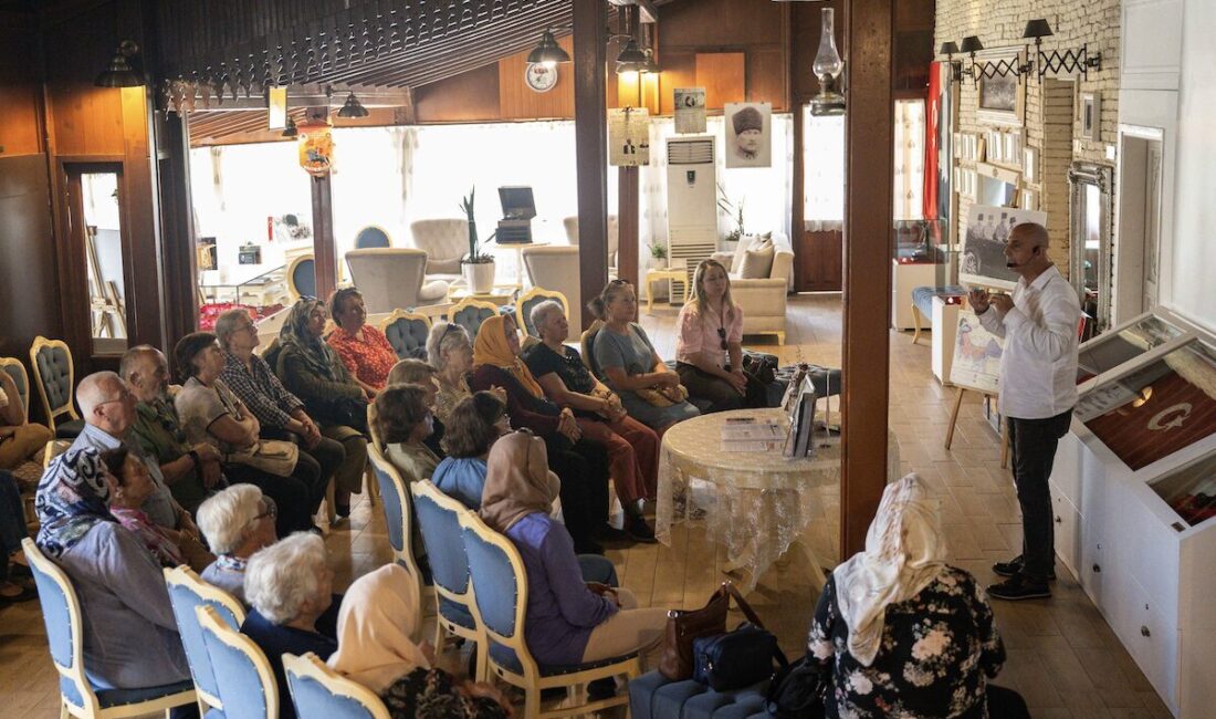 Gezide Ata Anı Evi, Bornova Belediyesi Şehir Tiyatrosu ( BBŞT)