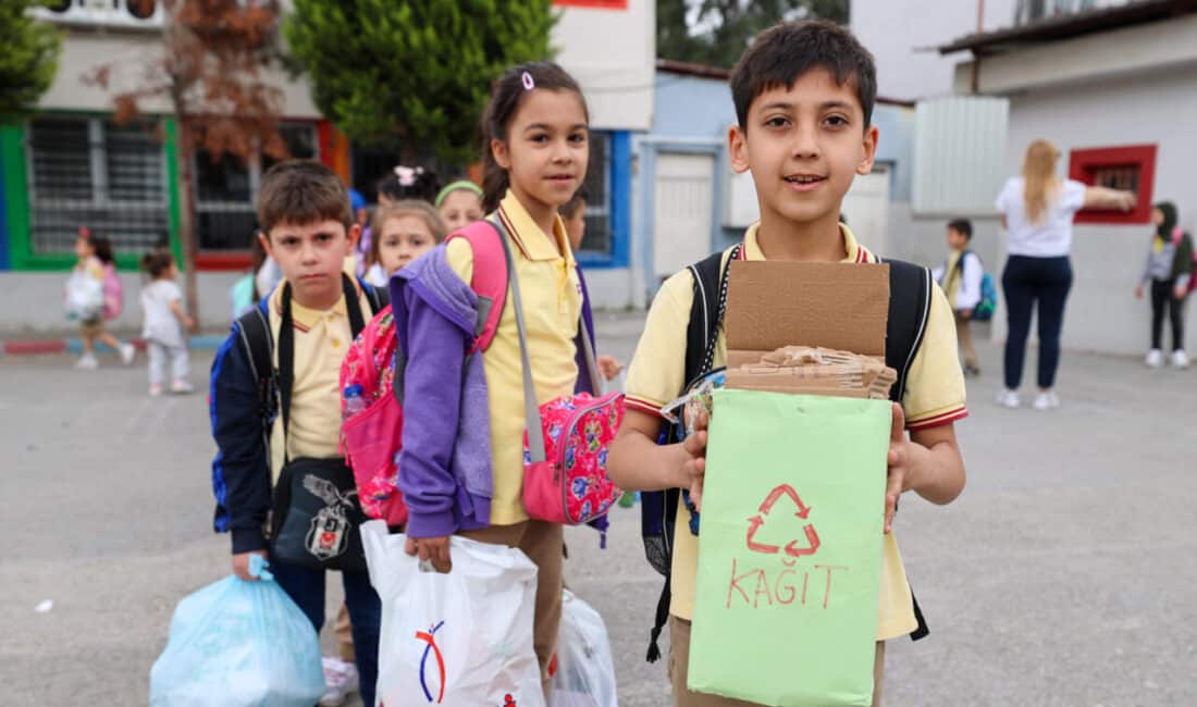 Buca Belediye Başkanı Görkem Duman, "Her Güne Bir Atık" projesiyle
