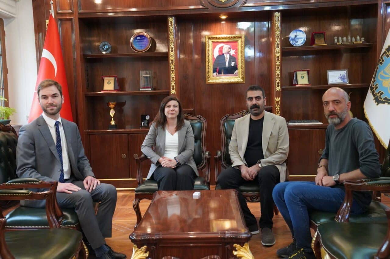 Kanada'nın Ankara Büyükelçiliği Siyasi Daire Diplomatı Benjamin Abonyi, Diyarbakır'da Bucak