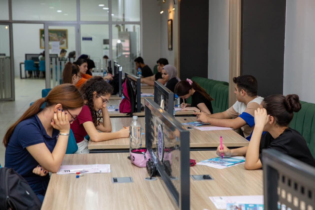 Bursa Büyükşehir Belediyesi, öğrencilere ücretsiz TYT ve AYT deneme sınavları