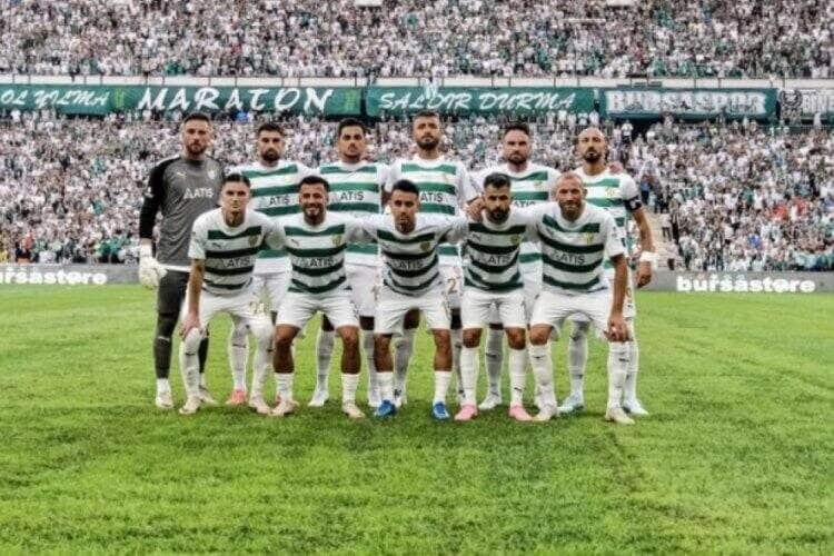 Bursaspor'da sözleşmesi sona erecek isimler arasında takımın tecrübeli oyuncularından Furkan