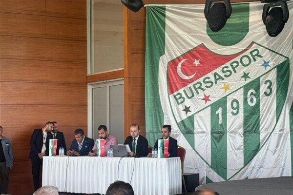 Bursaspor, Olağan Mali ve İdari Genel Kurulu'nun ikinci oturumunu çoğunluk