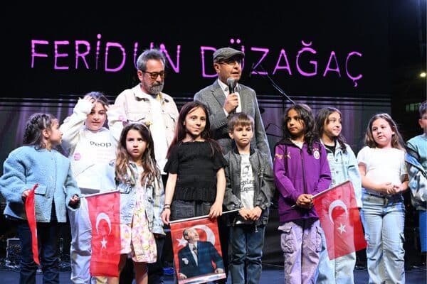 Kutlamalar, 16 Mayıs 2025 Cuma günü Cacabey Meydanı’nda açılan 4.
