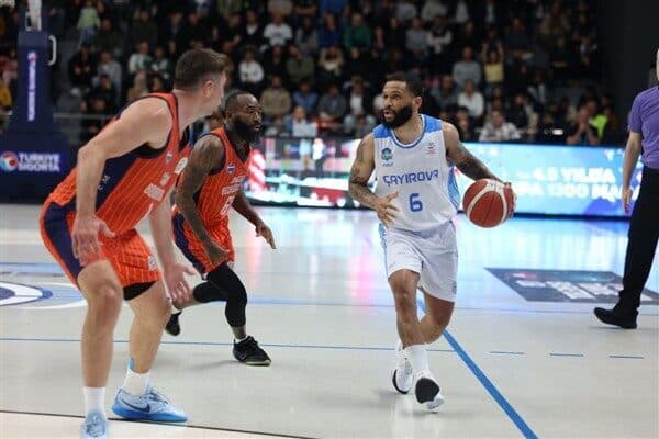 Çayırova Belediyesi, İlkan Karaman Sezonu Play-Off Çeyrek Finalinde Çağdaş Bodrumspor'u