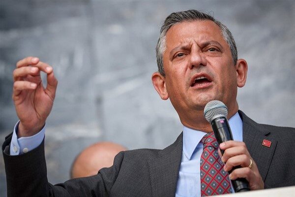 Cumhuriyet Halk Partisi (CHP) Genel Başkanı Özgür Özel,19 Mayıs Atatürk’ü