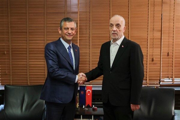 Cumhuriyet Halk Partisi Genel Başkanı Özgür Özel, asgari ücrete ara zam