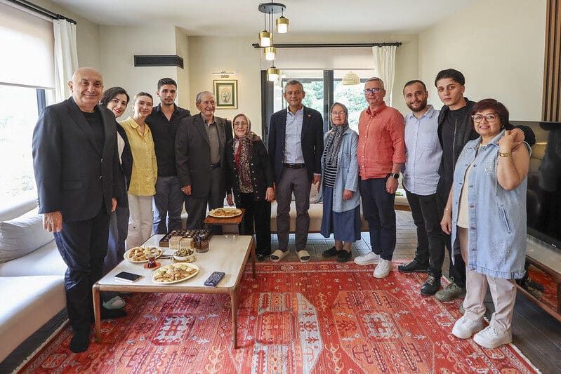 Cumhuriyet Halk Partisi (CHP) Genel Başkanı Özgür Özel, Düzce mitingi