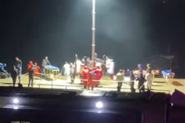 Guizhou'daki Qianxi şehrinde teknelerin alabora olması sonucu 84 kişi nehre