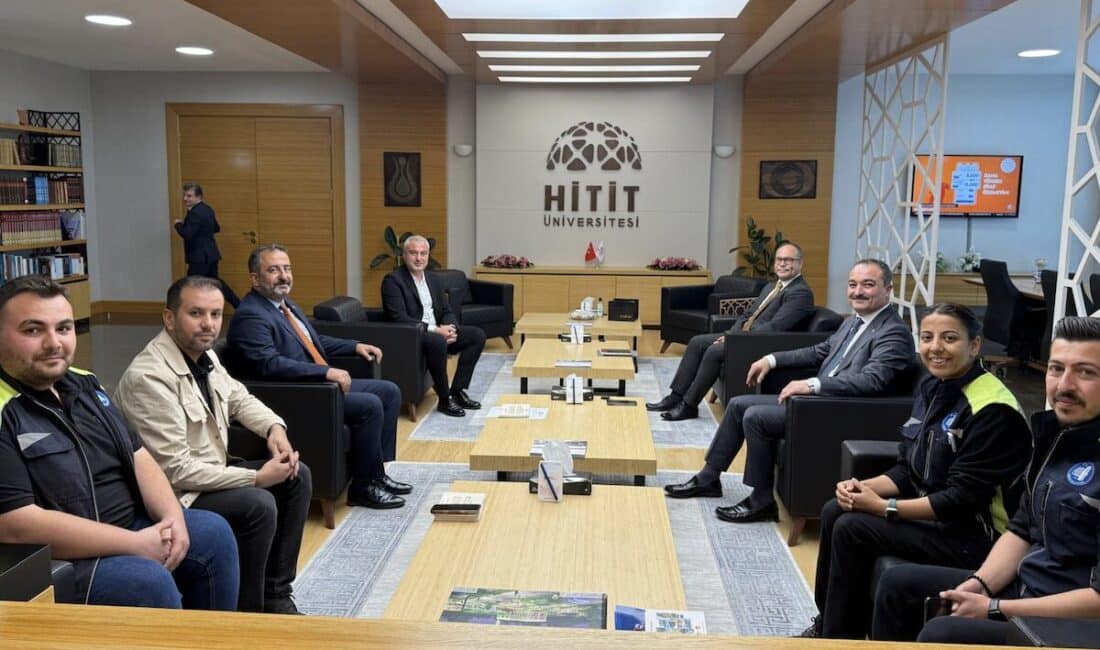 Ziyaretler kapsamında Belediye Başkan Yardımcısı İsmail Yağbat ve Basın Yayın