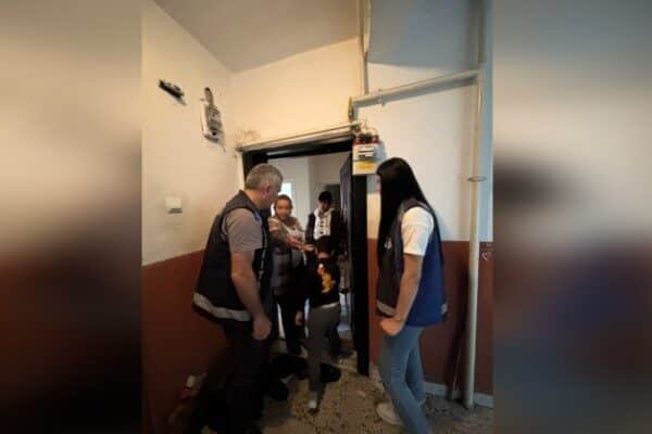 Çorum Belediyesi Zabıta Müdürlüğü, dilendirilen çocuklara yönelik sokaklarda çalışmalarını sürdürüyor.
