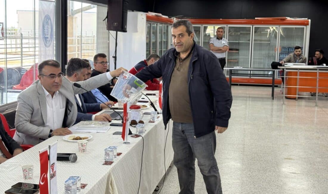 Çorum Belediyesi, yaklaşan Kurban Bayramı öncesi hayvan pazarındaki kurbanlık satış