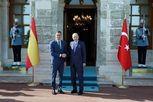 Görüşmede, Türkiye ile İspanya ikili ilişkileri, bölgesel ve küresel konular
