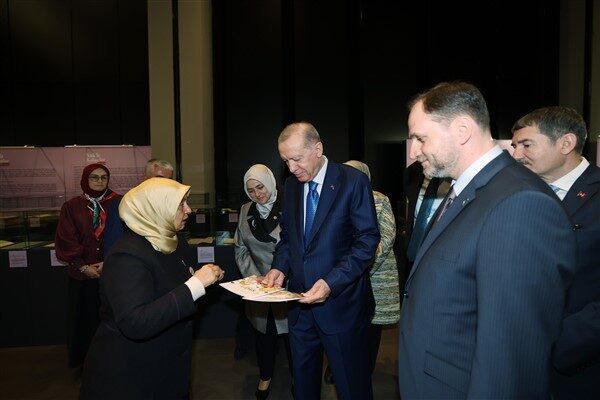 Cumhurbaşkanı Recep Tayyip Erdoğan, Saklı Kalanlar sergisini Atatürk Kültür Merkezi'nde