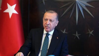 Cumhurbaşkanı iletişim başkanı, CHP genel başkanına yapılan saldırıyı kınayarak geçmiş