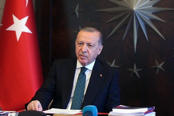 Cumhurbaşkanı iletişim başkanı, CHP genel başkanına yapılan saldırıyı kınayarak geçmiş