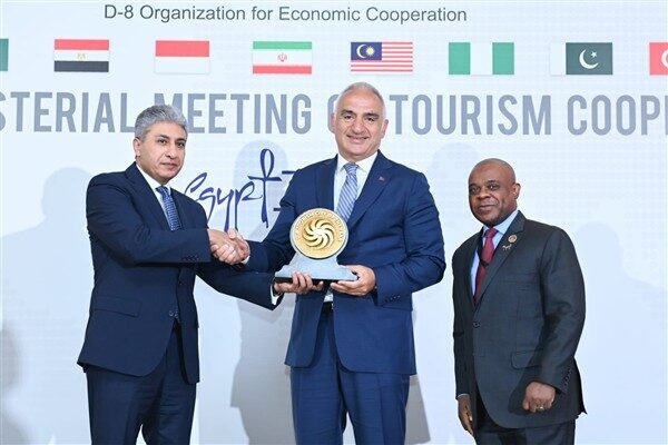 Kültür ve Turizm Bakanı Mehmet Nuri Ersoy, Antalya'nın 2025 yılı