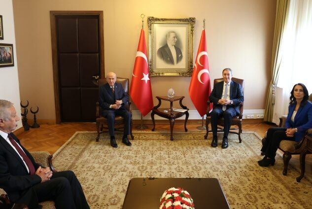 DEM Parti Eş Genel Başkanları Tülay Hatimoğulları ve Tuncer Bakırhan