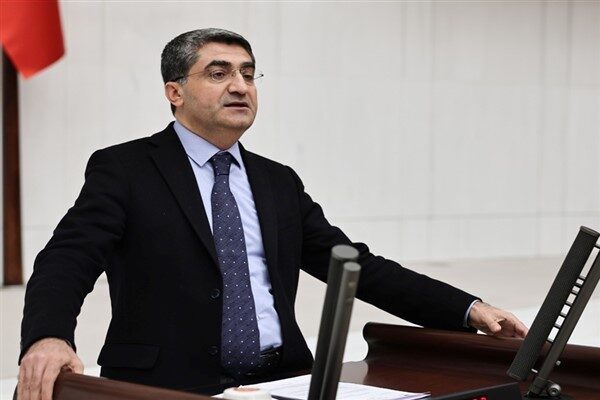 Ekmen, “Çok kritik bir aşamayı geçmiş olduk, milletimize hayırlı olsun.