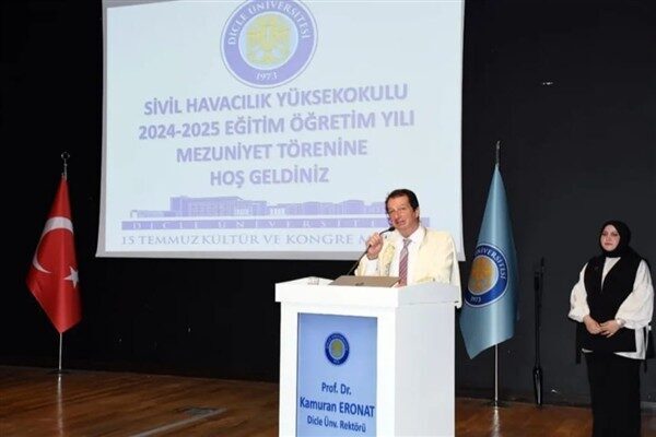 Dicle Üniversitesi Sivil Havacılık Yüksekokulu, 2025-2026 eğitim-öğretim yılı mezunlarını düzenlenen
