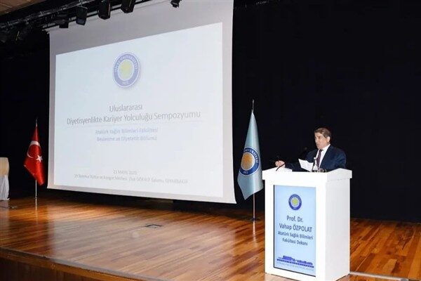 15 Temmuz Kültür ve Kongre Merkezi Ziya Gökalp Salonu’nda gerçekleşen