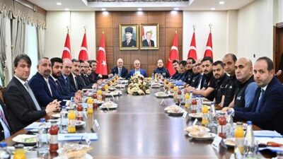 Diyarbakır Valisi Murat Zorluoğlu, depremin etkilerinin azaltılması için yapılan çalışmaları