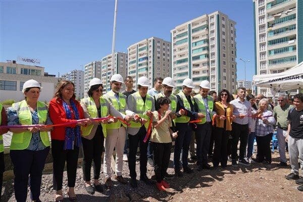 Fırat Mahallesi'nde Glütensiz Fırın'ın temel atma töreni coşkulu katılımla gerçekleşti.