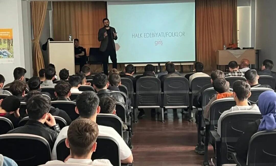 TÜBİTAK Bilim Söyleşileri kapsamında Gümüşhane Fatih Anadolu İmam Hatip Lisesi’nde