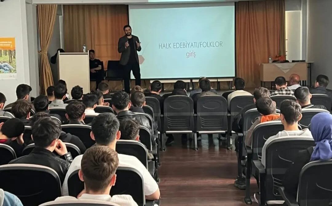 TÜBİTAK Bilim Söyleşileri kapsamında Gümüşhane Fatih Anadolu İmam Hatip Lisesi’nde