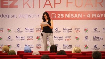 Kepez Belediyesi'nin düzenlediği Kitap Fuarı'nda Prof. Dr. Doğan Cüceloğlu anıldı.