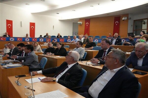 Meclis toplantısında gündem maddeleri komisyonlara havale edildi. İl Murakabe Heyeti