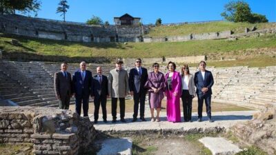 Düzce Valisi Selçuk Aslan, açılışta yaptığı konuşmada Düzce’nin sanatı ve
