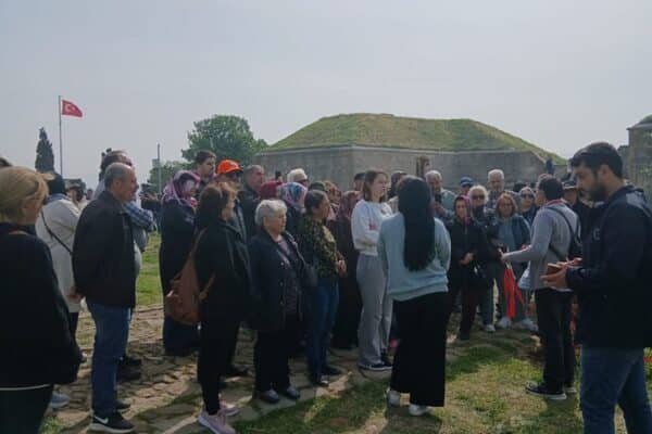 Edremit Belediye Başkanı Mehmet Ertaş ile Edremit İlçe Milli Eğitim